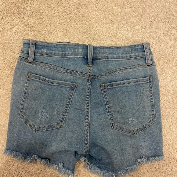 Light blue ripped jean shorts - Picture 1 of 3